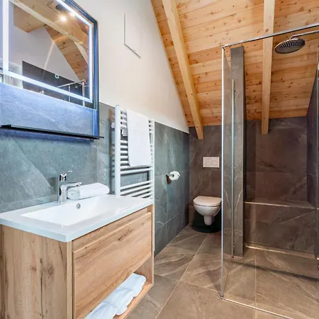 Holiday home Mountain Alpinchique 2 *