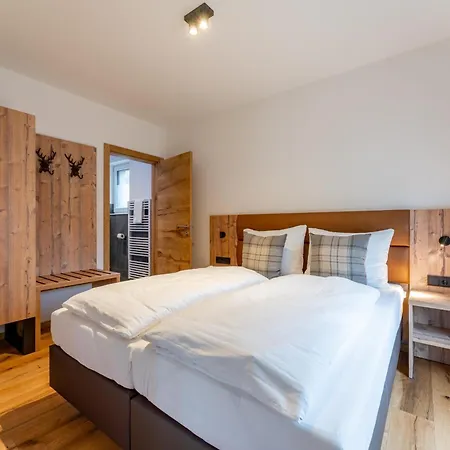 Mountain Alpinchique 2 *