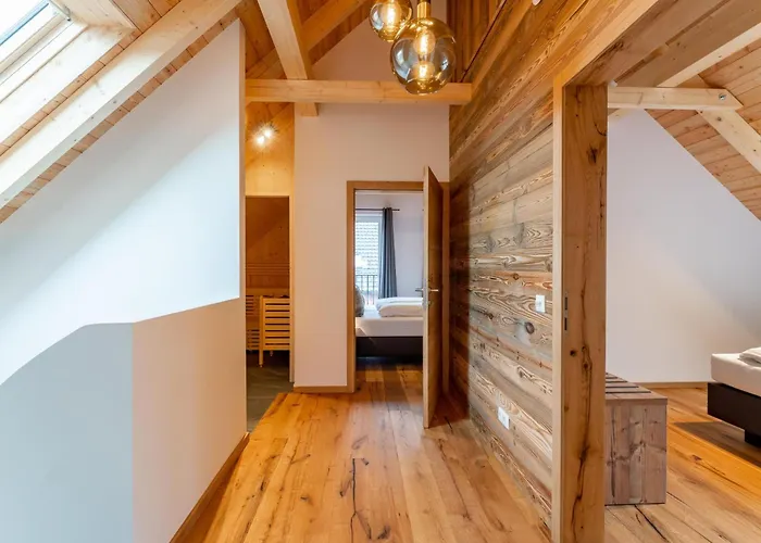 Mountain Alpinchique 2 Vakantiehuis *